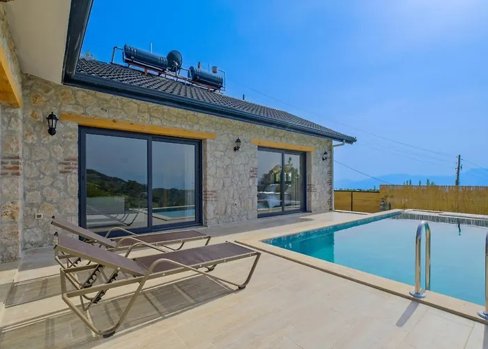 Villa Pegasusstonehouse